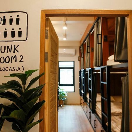Tropical Summer Hostel Bangkok Extérieur photo