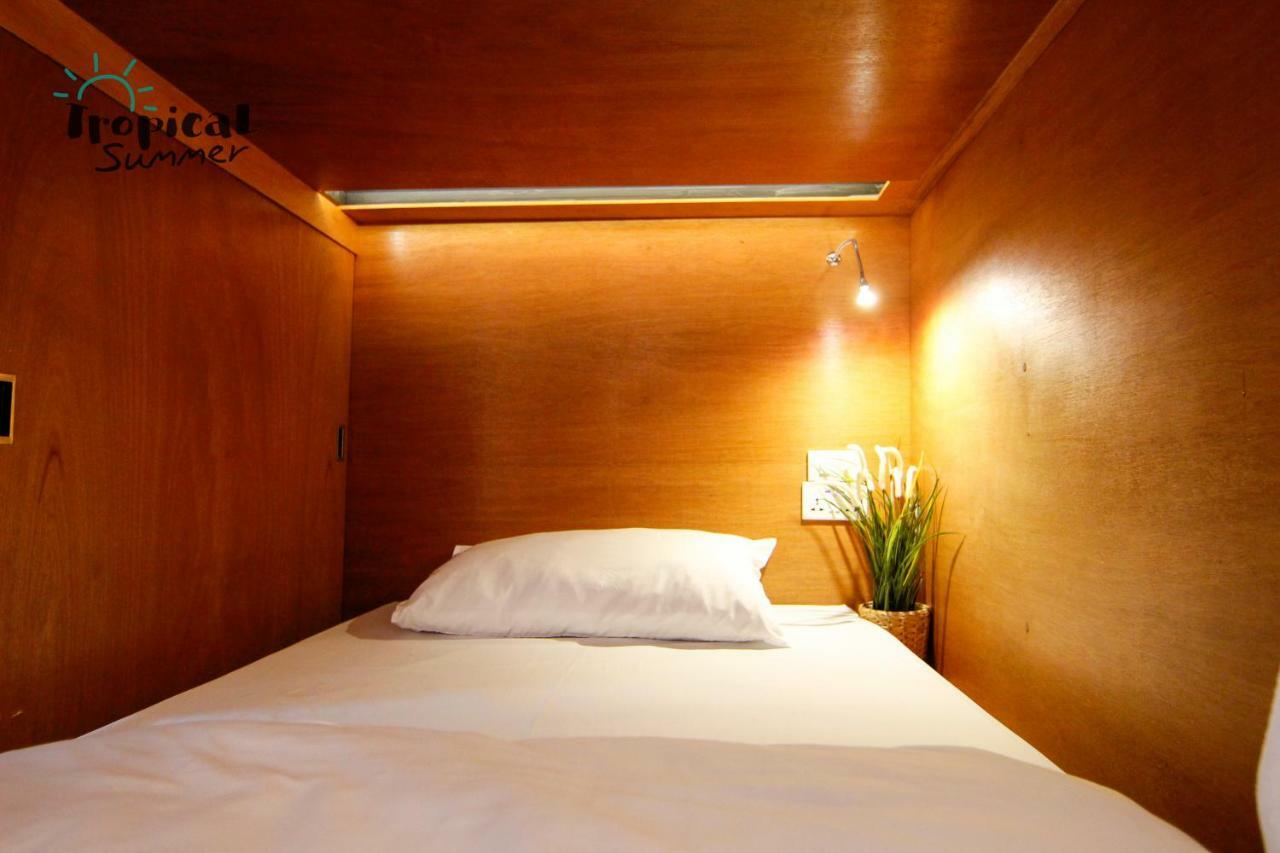 Tropical Summer Hostel Bangkok Extérieur photo