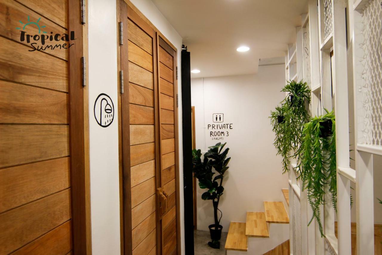 Tropical Summer Hostel Bangkok Extérieur photo