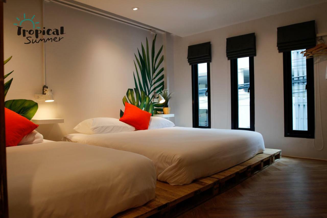 Tropical Summer Hostel Bangkok Extérieur photo